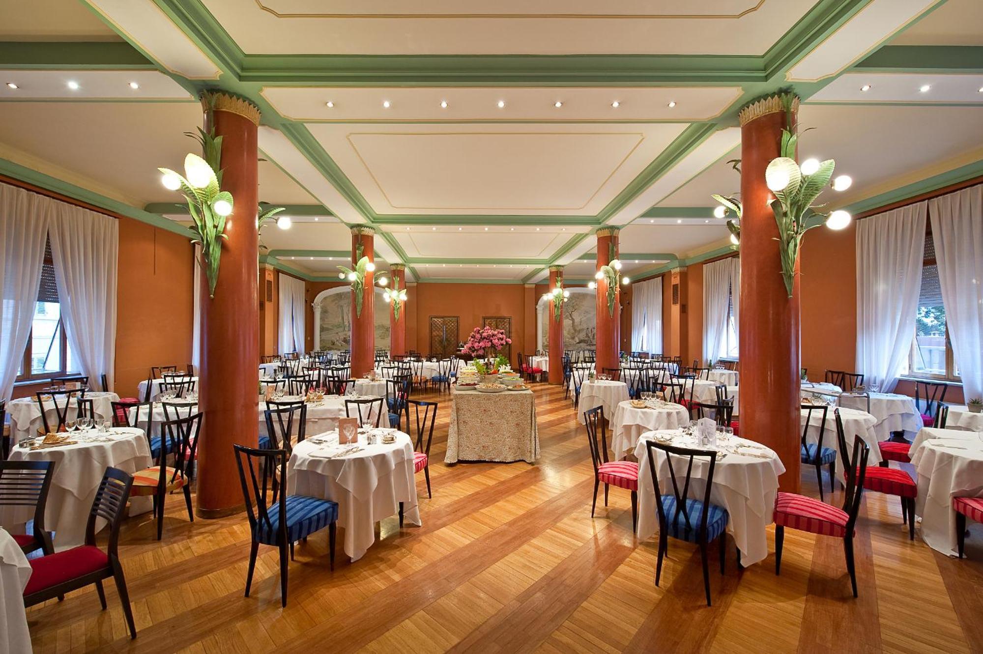 Grand Hotel Nizza Et Suisse มอนเตกาตินี แตร์เม ภายนอก รูปภาพ