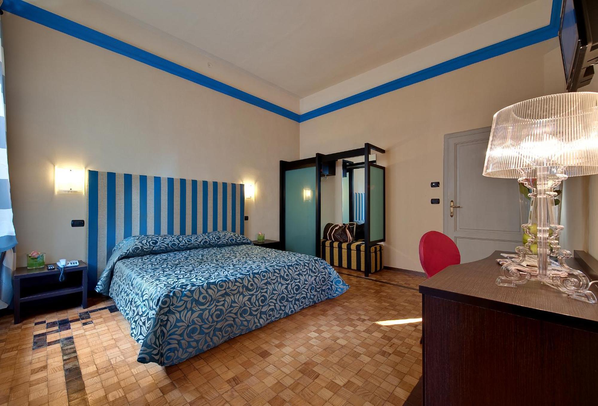 Grand Hotel Nizza Et Suisse มอนเตกาตินี แตร์เม ภายนอก รูปภาพ