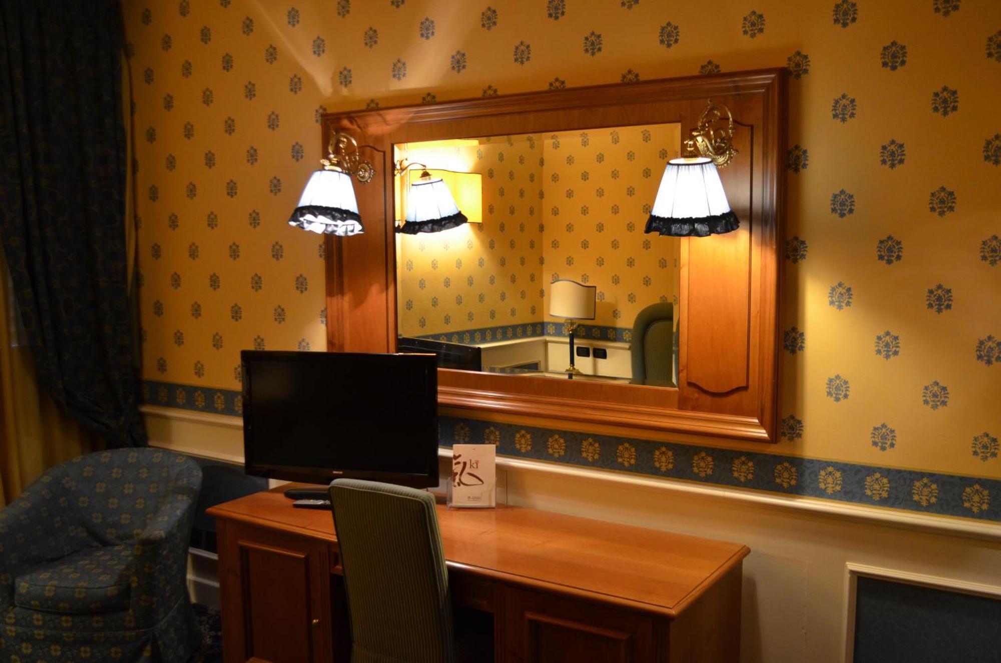 Grand Hotel Nizza Et Suisse มอนเตกาตินี แตร์เม ภายนอก รูปภาพ