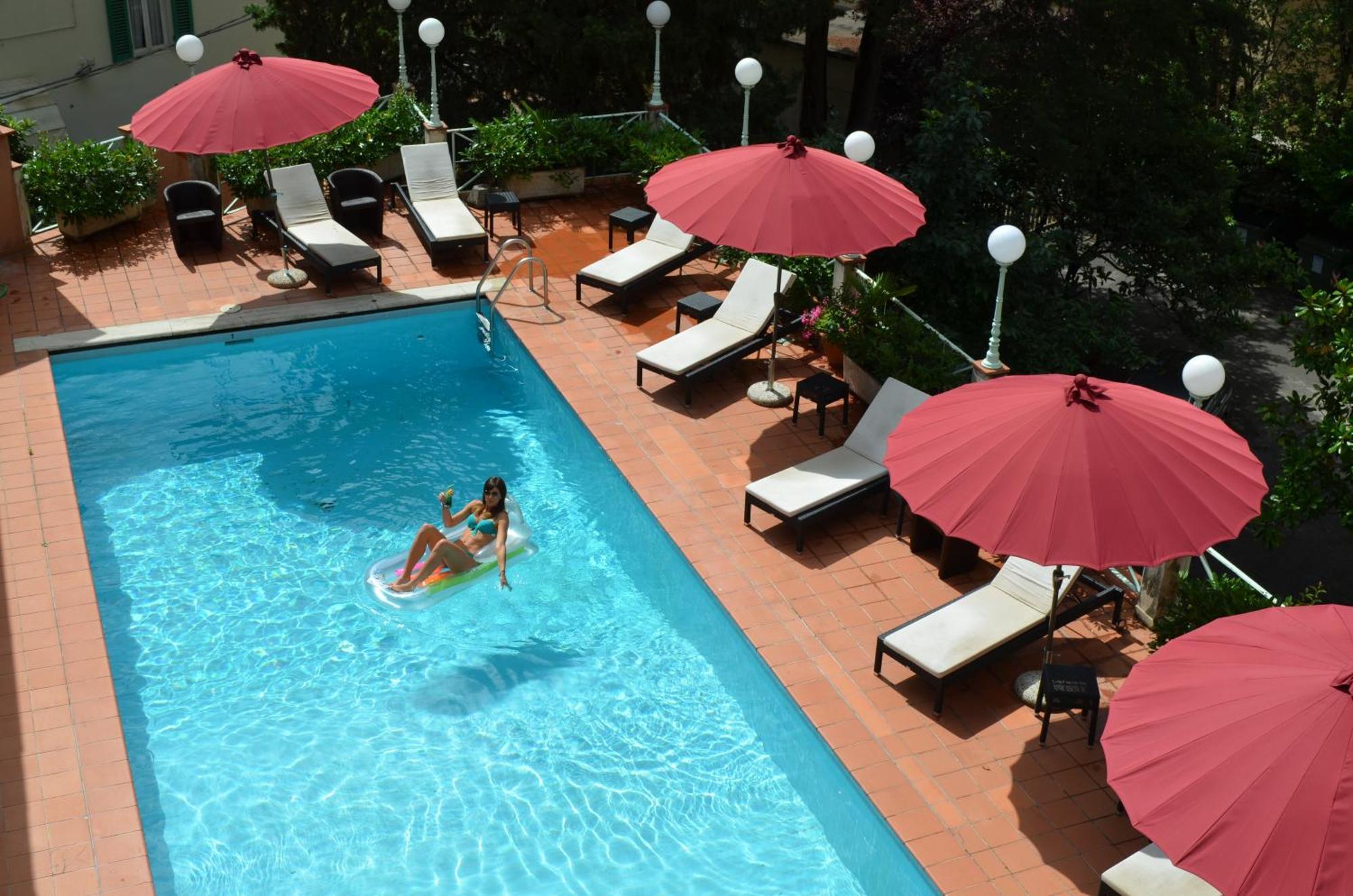 Grand Hotel Nizza Et Suisse มอนเตกาตินี แตร์เม ภายนอก รูปภาพ