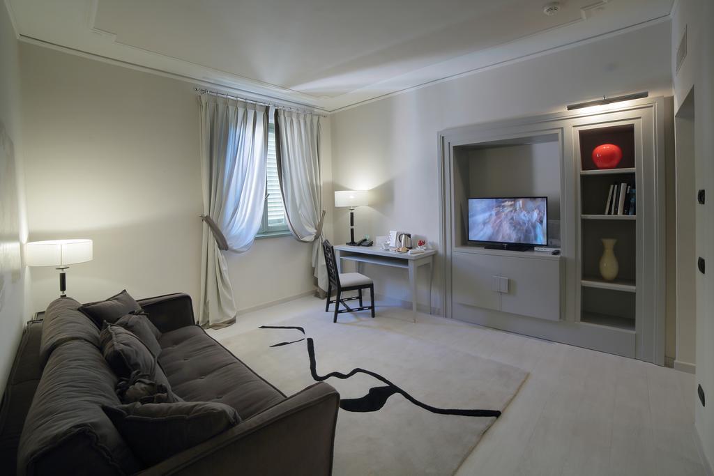 Grand Hotel Nizza Et Suisse มอนเตกาตินี แตร์เม ภายนอก รูปภาพ