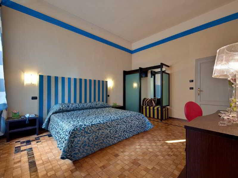 Grand Hotel Nizza Et Suisse มอนเตกาตินี แตร์เม ภายนอก รูปภาพ