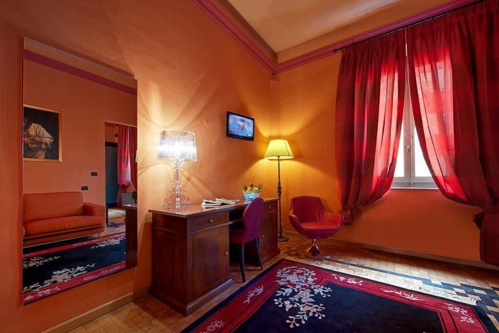 Grand Hotel Nizza Et Suisse มอนเตกาตินี แตร์เม ภายนอก รูปภาพ